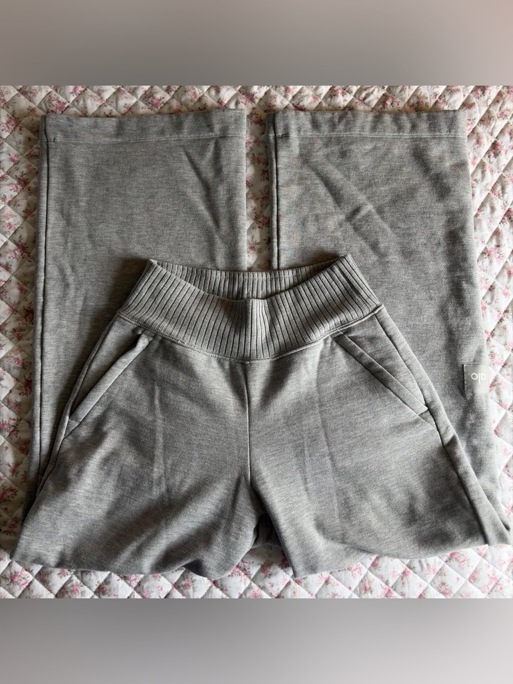 Alo Yoga Gray Serenity Sweatpant XS